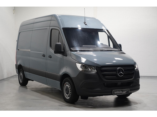 mercedes-benz-sprinter-215-cdi-150-pk-l2h2-airco--bpm-vrij--nieuw-2024-nardogrey--audiosysteem--2-zits--elek.-pakket