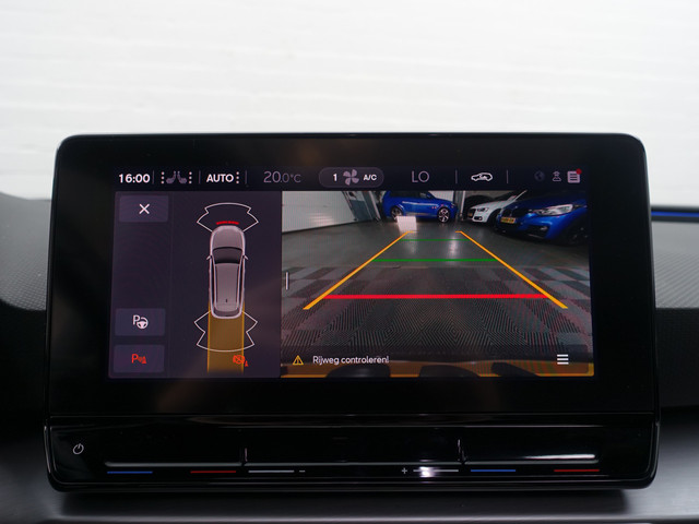 Seat Leon Sportstourer 1.5 eTSI FR Launch Edition Aut- Panoramadak, Beats Audio, Stuur Stoelverwarming, Sfeerverlichting, Ada Cruise, Carp