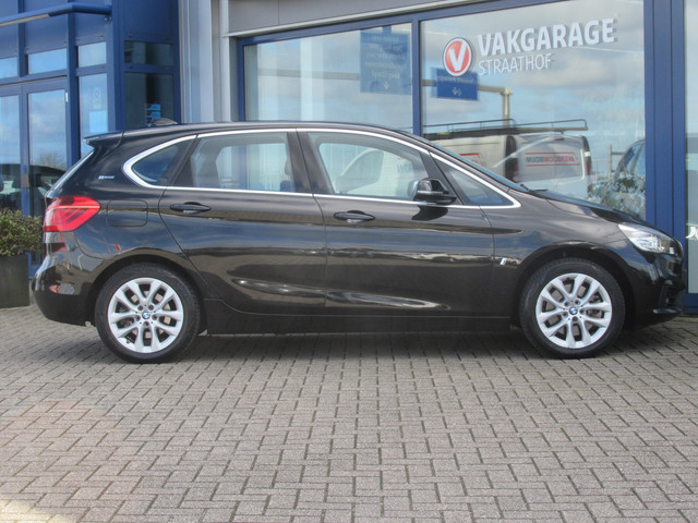 BMW 2 Serie Active Tourer 225xe iPerformance Cent. Executive, SOH 93% Full LED Navigatie Climate control Stoelverwarming Parkeerse