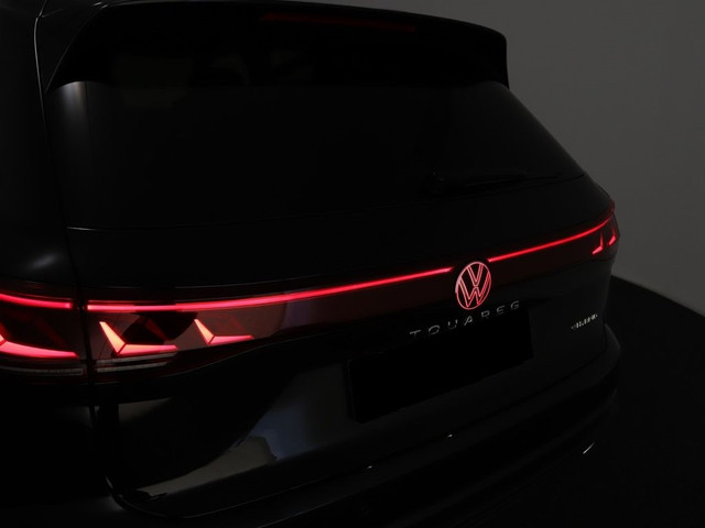 Volkswagen Touareg 3.0 TSi eHybrid 4MOTION Elegance ACC Luchtvering Massage Stoelkoeling Head-Up Panoramadak 21 Inch Nachtzicht