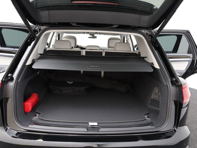 Volkswagen Touareg 3.0 TSi eHybrid 4MOTION Elegance ACC Luchtvering Massage Stoelkoeling Head-Up Panoramadak 21 Inch Nachtzicht