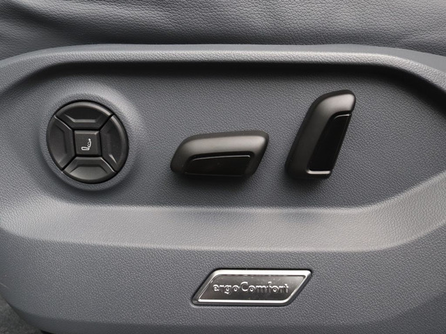 Volkswagen Touareg 3.0 TSi eHybrid 4MOTION Elegance ACC Luchtvering Massage Stoelkoeling Head-Up Panoramadak 21 Inch Nachtzicht