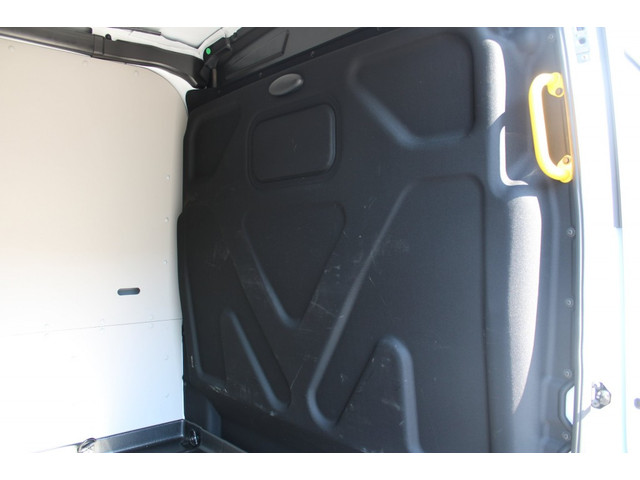 Ford E-Transit Trend 350 L2H2 198KW RWD 68KWH