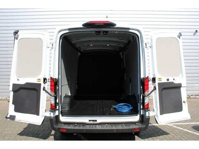 Ford E-Transit Trend 350 L2H2 198KW RWD 68KWH