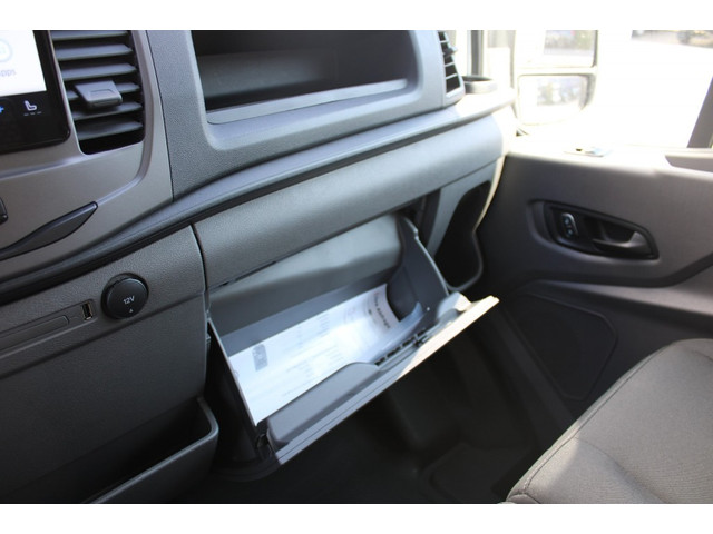Ford E-Transit Trend 350 L2H2 198KW RWD 68KWH
