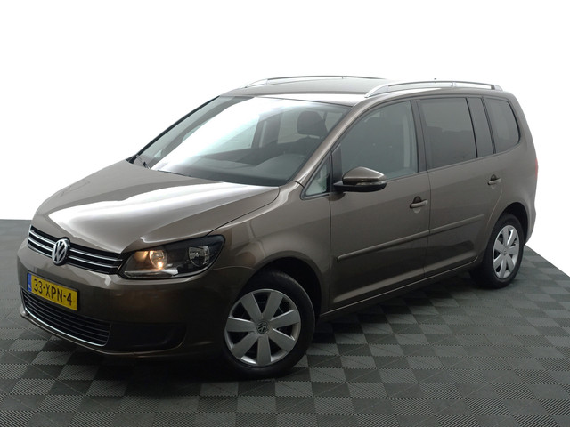 volkswagen-touran-1.2-tsi-highline-bluemotion--7-pers--park-assist--cruise--clima--family-pack--privacy-glass