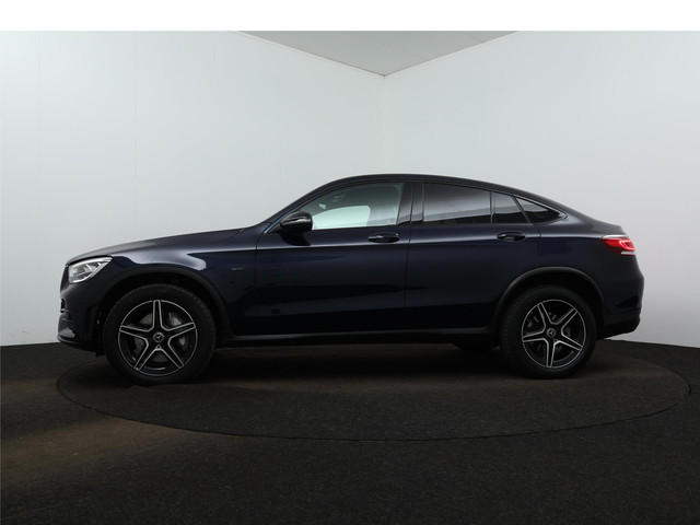 mercedes-benz-glc-coup-300e-4matic-amg-line---burmester---night---ambient