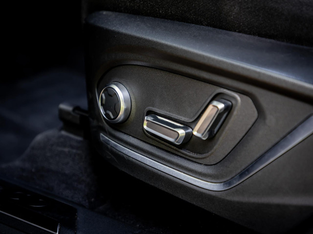 Lynk & Co 01 1.5 Plug-In Hybrid 262pk | Satin Dark Grey | Blacked Out