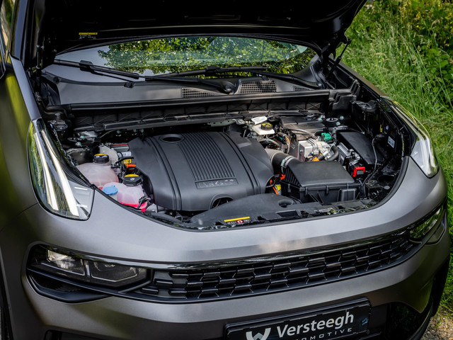 Lynk & Co 01 1.5 Plug-In Hybrid 262pk | Satin Dark Grey | Blacked Out