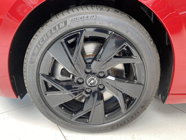 Opel Astra 1.6 TURBO Hybrid 180pk Level 4 (GS) Opel Astra 1.6 TURBO Hybrid 180pk | Ultimate | Navigatie | Head-up Display | 360° Camera |