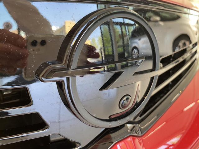 Opel Astra 1.6 TURBO Hybrid 180pk Level 4 (GS) Opel Astra 1.6 TURBO Hybrid 180pk | Ultimate | Navigatie | Head-up Display | 360° Camera |