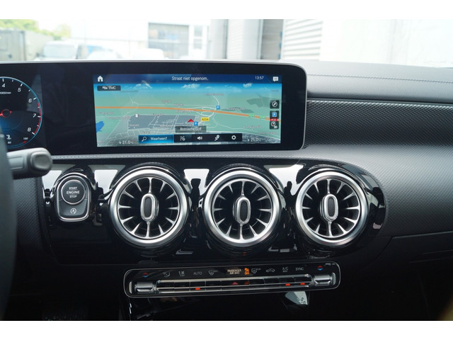 Mercedes-Benz CLA Shooting Brake 200 163pk Business Solution Pro -LEER-