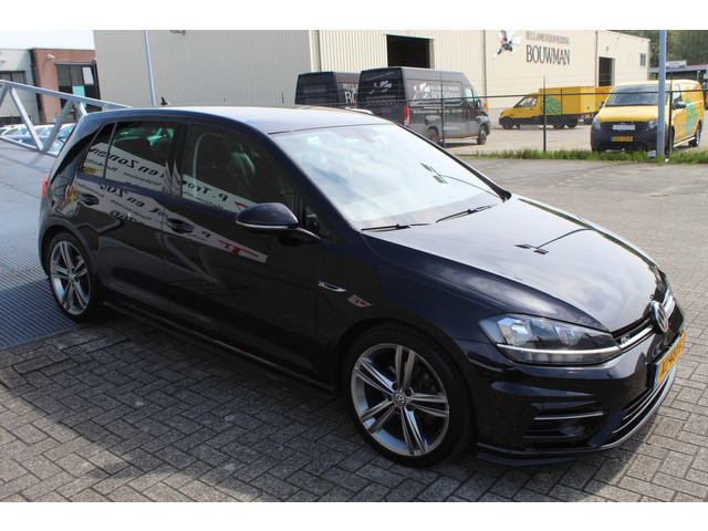 volkswagen-golf-1.4-tsi-r-line-navigatie-airco-stoelverwarming-led-dagrijverlichting-parkeersensoren-rondom-mistlampen-voor-adaptief-regensensor