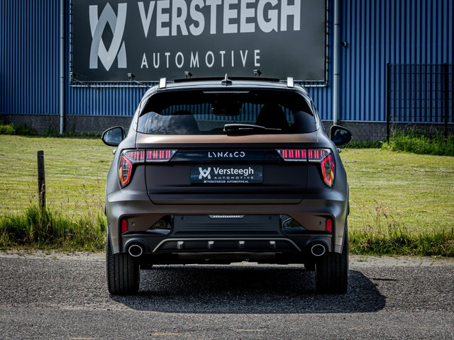 Lynk & Co 01 1.5 Plug-In Hybrid 262pk | Matt Grey | Blacked Out