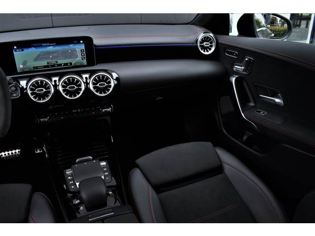 Mercedes-Benz CLA Shooting Brake AMG 45 S 4MATIC+ 422pk Automaat Premium Plus Virtual Carplay Keyless Cameras Alcantara Leer Lmv19