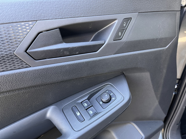 Volkswagen Caddy Cargo 2.0 TDI BPM vrij 4x uit voorraad leverbaar Airco Cruise controle Stuurwielbediening telefoonverbinding Houtenvloer Euro 6