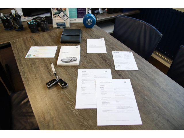 Volkswagen Golf 1.4 TSI PHEV GTE 245pk DSG! 1e|DLR|Panoramadak|Virtual Cockpit|IQ Light LED|Kuipstoelen|NAVI|CarPlay|ACC|Camera|18