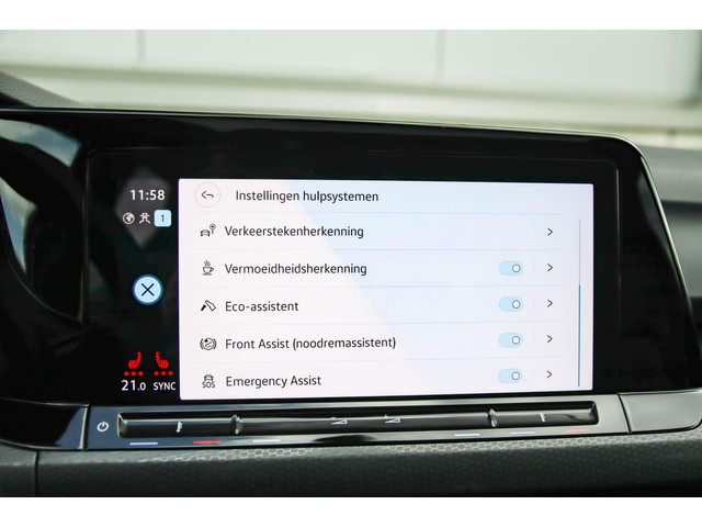 Volkswagen Golf 1.4 TSI PHEV GTE 245pk DSG! 1e|DLR|Panoramadak|Virtual Cockpit|IQ Light LED|Kuipstoelen|NAVI|CarPlay|ACC|Camera|18