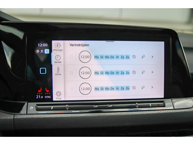 Volkswagen Golf 1.4 TSI PHEV GTE 245pk DSG! 1e|DLR|Panoramadak|Virtual Cockpit|IQ Light LED|Kuipstoelen|NAVI|CarPlay|ACC|Camera|18