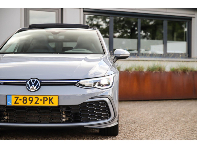 Volkswagen Golf 1.4 TSI PHEV GTE 245pk DSG! 1e|DLR|Panoramadak|Virtual Cockpit|IQ Light LED|Kuipstoelen|NAVI|CarPlay|ACC|Camera|18