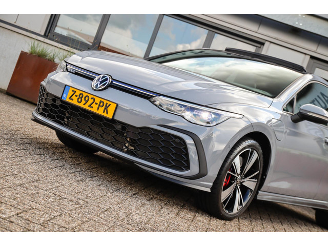Volkswagen Golf 1.4 TSI PHEV GTE 245pk DSG! 1e|DLR|Panoramadak|Virtual Cockpit|IQ Light LED|Kuipstoelen|NAVI|CarPlay|ACC|Camera|18