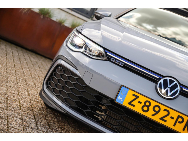 Volkswagen Golf 1.4 TSI PHEV GTE 245pk DSG! 1e|DLR|Panoramadak|Virtual Cockpit|IQ Light LED|Kuipstoelen|NAVI|CarPlay|ACC|Camera|18