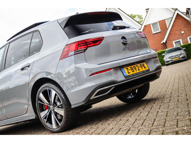 Volkswagen Golf 1.4 TSI PHEV GTE 245pk DSG! 1e|DLR|Panoramadak|Virtual Cockpit|IQ Light LED|Kuipstoelen|NAVI|CarPlay|ACC|Camera|18