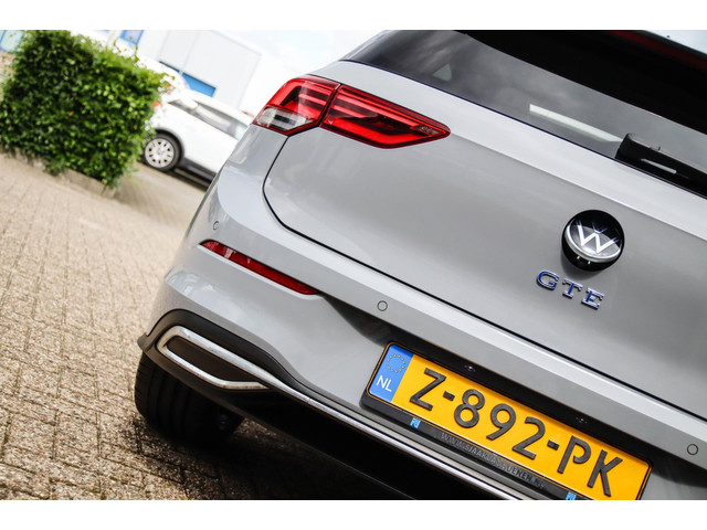 Volkswagen Golf 1.4 TSI PHEV GTE 245pk DSG! 1e|DLR|Panoramadak|Virtual Cockpit|IQ Light LED|Kuipstoelen|NAVI|CarPlay|ACC|Camera|18