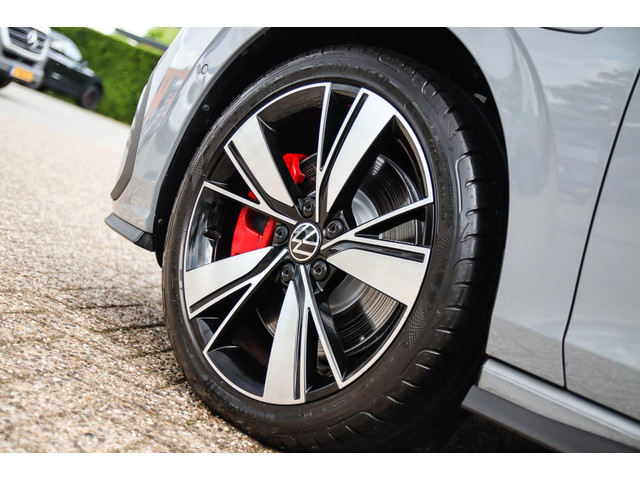 Volkswagen Golf 1.4 TSI PHEV GTE 245pk DSG! 1e|DLR|Panoramadak|Virtual Cockpit|IQ Light LED|Kuipstoelen|NAVI|CarPlay|ACC|Camera|18