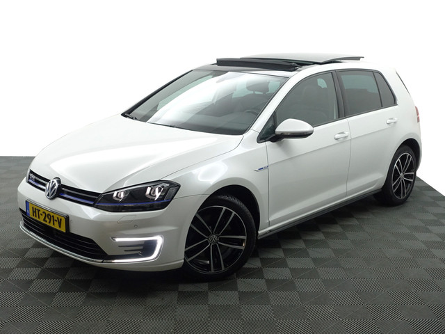 volkswagen-golf-1.4-tsi-gte-performance-aut--panoramadak--carplay--camera--park-assist--park-pilot--ada-cruise--leder-sport-interieur