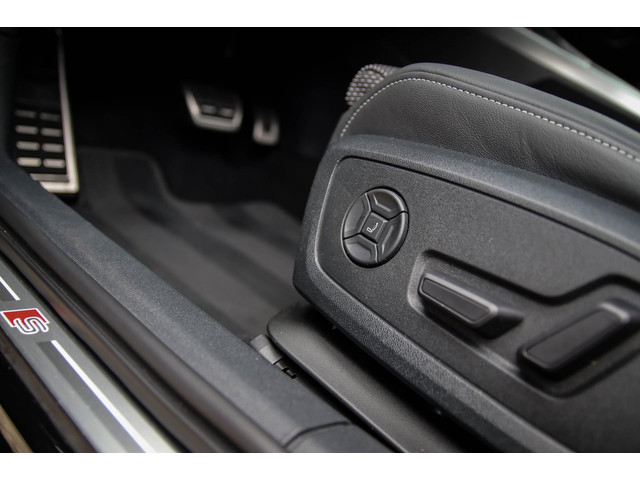 Audi A3 Sportback 40 TFSI e PHEV S Edition S-line 204pk S-Tronic! 1e|DLR|Panoramadak|Virtual Cockpit|Kuipstoelen|LED Matrix|Black