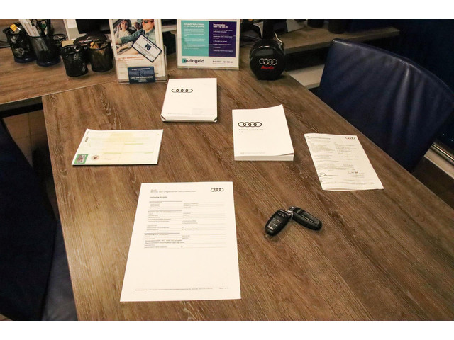 Audi A3 Sportback 40 TFSI e PHEV S Edition S-line 204pk S-Tronic! 1e|DLR|Panoramadak|Virtual Cockpit|Kuipstoelen|LED Matrix|Black