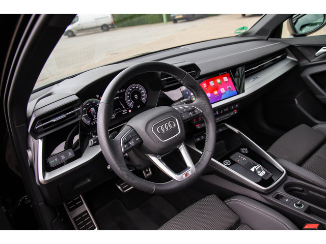 Audi A3 Sportback 40 TFSI e PHEV S Edition S-line 204pk S-Tronic! 1e|DLR|Panoramadak|Virtual Cockpit|Kuipstoelen|LED Matrix|Black