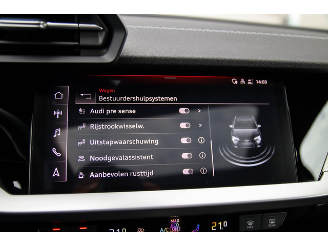 Audi A3 Sportback 40 TFSI e PHEV S Edition S-line 204pk S-Tronic! 1e|DLR|Panoramadak|Virtual Cockpit|Kuipstoelen|LED Matrix|Black