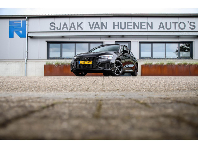 Audi A3 Sportback 40 TFSI e PHEV S Edition S-line 204pk S-Tronic! 1e|DLR|Panoramadak|Virtual Cockpit|Kuipstoelen|LED Matrix|Black