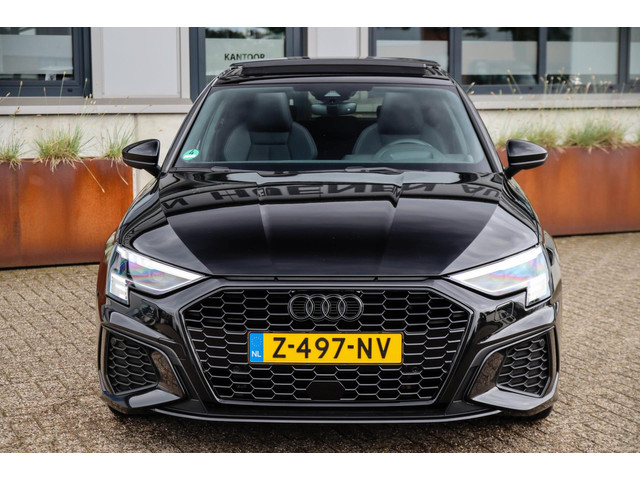 Audi A3 Sportback 40 TFSI e PHEV S Edition S-line 204pk S-Tronic! 1e|DLR|Panoramadak|Virtual Cockpit|Kuipstoelen|LED Matrix|Black