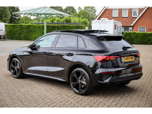 Audi A3 Sportback 40 TFSI e PHEV S Edition S-line 204pk S-Tronic! 1e|DLR|Panoramadak|Virtual Cockpit|Kuipstoelen|LED Matrix|Black