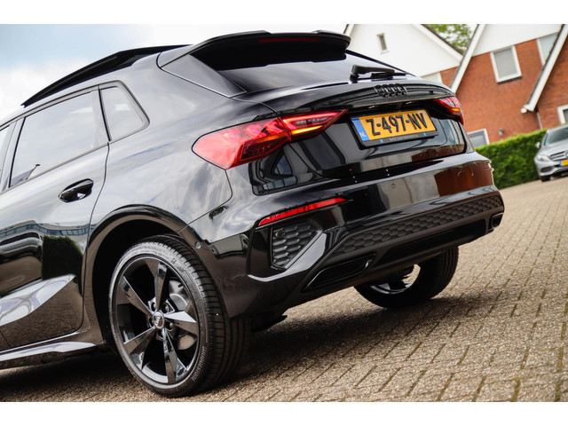 Audi A3 Sportback 40 TFSI e PHEV S Edition S-line 204pk S-Tronic! 1e|DLR|Panoramadak|Virtual Cockpit|Kuipstoelen|LED Matrix|Black