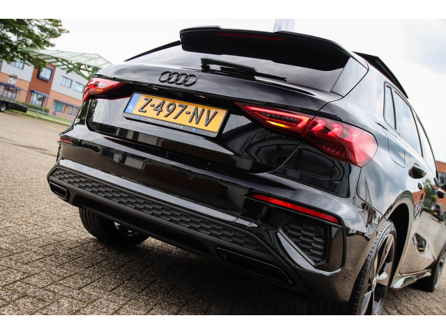 Audi A3 Sportback 40 TFSI e PHEV S Edition S-line 204pk S-Tronic! 1e|DLR|Panoramadak|Virtual Cockpit|Kuipstoelen|LED Matrix|Black