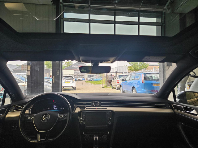 Volkswagen Passat 1.4 TSI GTE Virtual cockpit Panoramadak