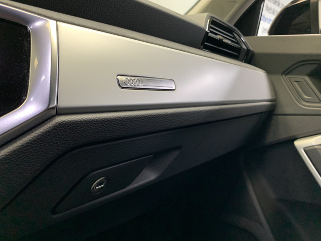 Audi Q3 Sportback 35 TFSI Pro Line S NAVIGATIE-ADAPTIVE CRUISE CONTROL-LANE.ASSIST-AIRCO ECC-PDC-LMV 20 inch.