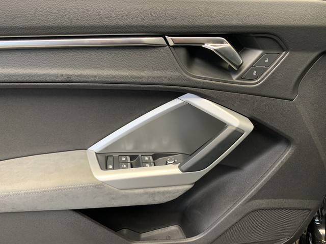 Audi Q3 Sportback 35 TFSI Pro Line S NAVIGATIE-ADAPTIVE CRUISE CONTROL-LANE.ASSIST-AIRCO ECC-PDC-LMV 20 inch.
