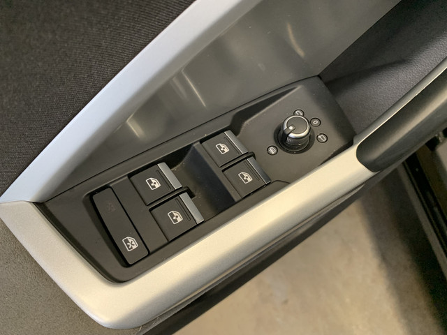 Audi Q3 Sportback 35 TFSI Pro Line S NAVIGATIE-ADAPTIVE CRUISE CONTROL-LANE.ASSIST-AIRCO ECC-PDC-LMV 20 inch.