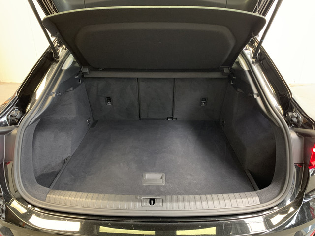 Audi Q3 Sportback 35 TFSI Pro Line S NAVIGATIE-ADAPTIVE CRUISE CONTROL-LANE.ASSIST-AIRCO ECC-PDC-LMV 20 inch.