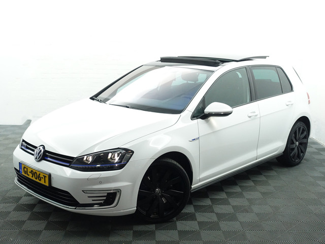 volkswagen-golf-1.4-tsi-gte--aut--panodak--camera--stoelverwarming--navi--xenon-led