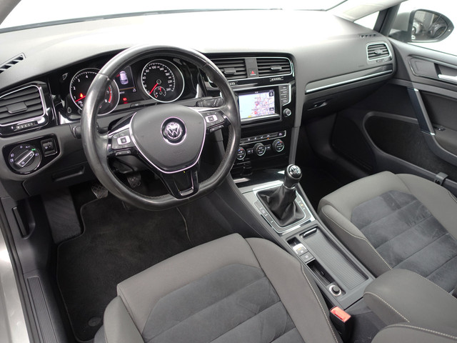 Volkswagen Golf 1.4 TSI ACT Highline+ Panoramadak, Park Assist, Sport Interieur, Cruise, Clima