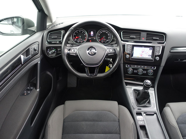 Volkswagen Golf 1.4 TSI ACT Highline+ Panoramadak, Park Assist, Sport Interieur, Cruise, Clima