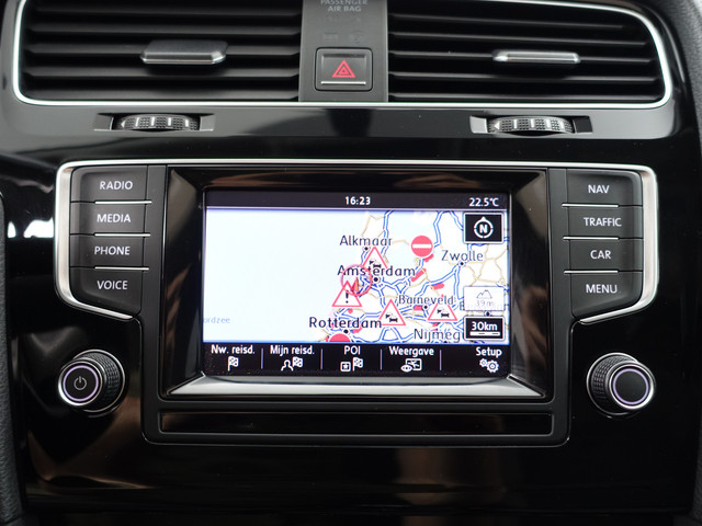 Volkswagen Golf 1.4 TSI ACT Highline+ Panoramadak, Park Assist, Sport Interieur, Cruise, Clima