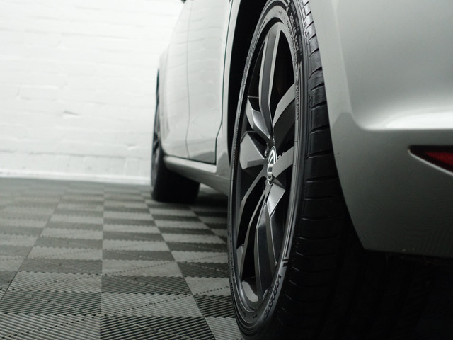 Volkswagen Golf 1.4 TSI ACT Highline+ Panoramadak, Park Assist, Sport Interieur, Cruise, Clima