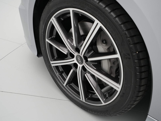 Audi A6 Limousine 50 TFSI e quattro S edition Competition Panodak Verw. voorstoelen Camera Smartphone interface